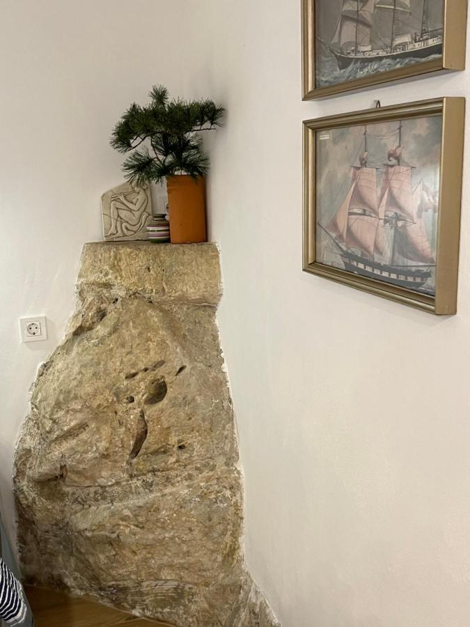 Charming Studio Apartment At House Rustica With Terrace And Nearby Parking Punat Exterior photo