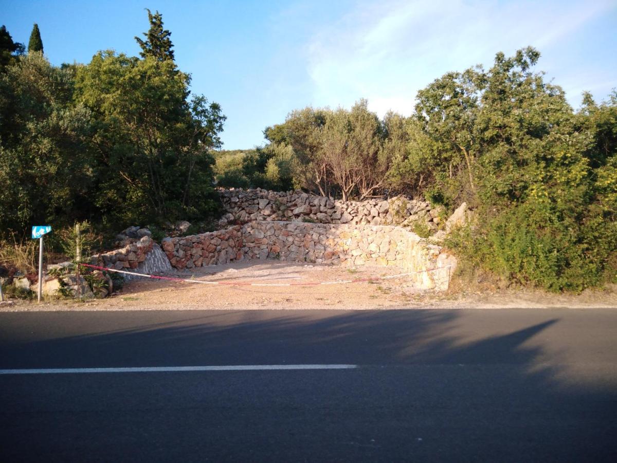 Charming Studio Apartment At House Rustica With Terrace And Nearby Parking Punat Exterior photo